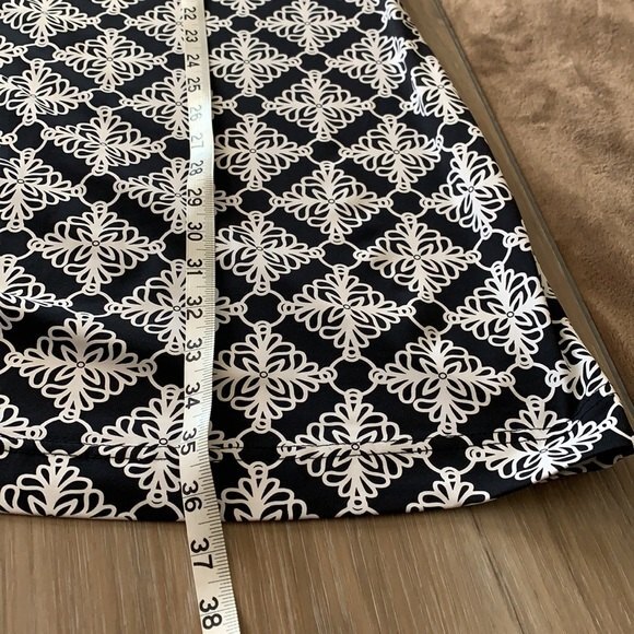 LULU’S Sleeveless Patterned Tile Print Dress Navy Blue White Size XSMALL - Picture 10 of 10